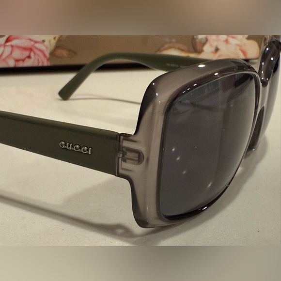 Gucci RX sunglasses - Picture 7 of 16